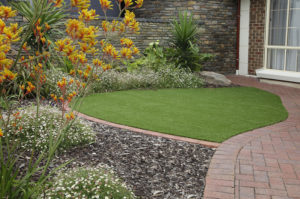 Lawn and Paved Edging